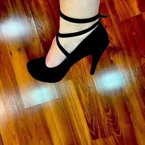 Women’s Platform Stelios